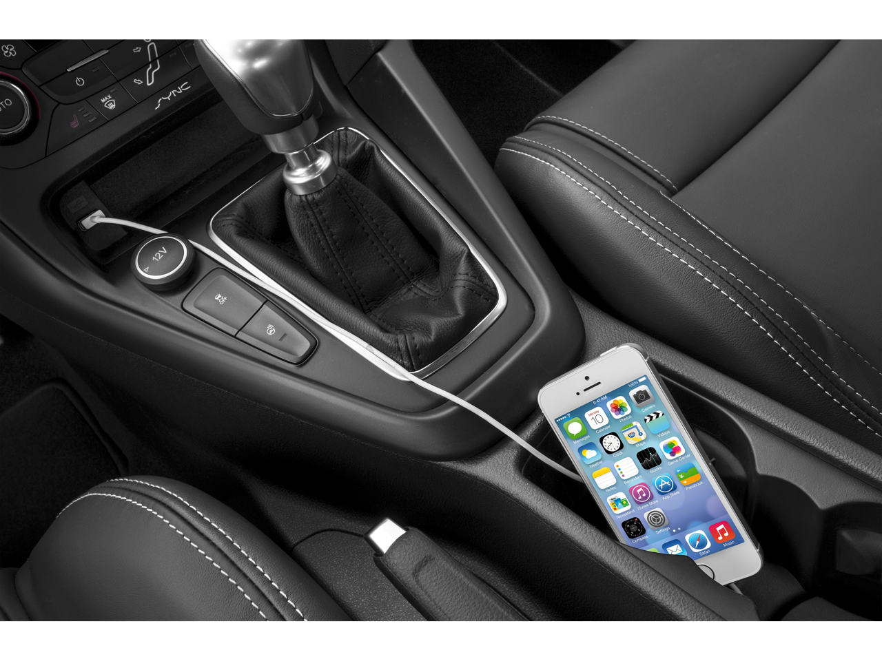 2015 Ford Focus ST Voice-Activated Navigation