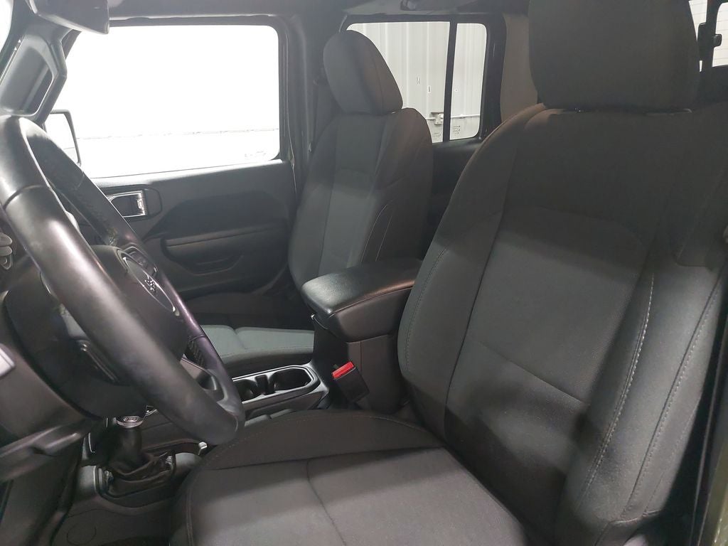 2022 Jeep Gladiator Sport