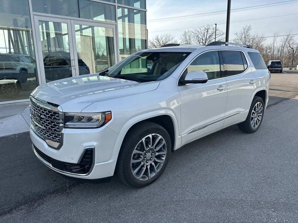 2023 GMC Acadia Denali