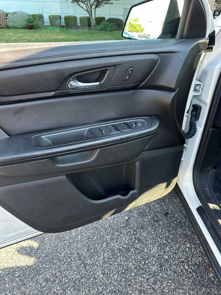 2015 GMC Acadia SLE-2