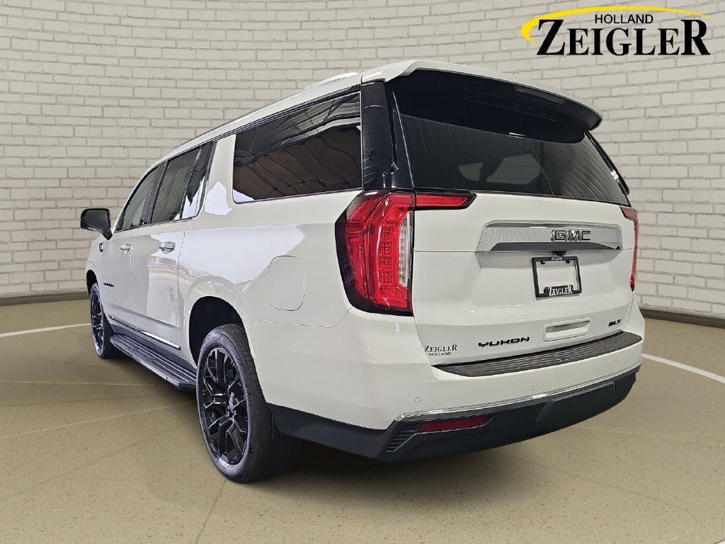 2023 GMC Yukon XL SLT
