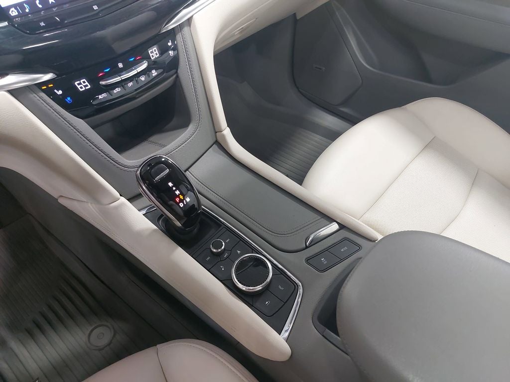 2021 Cadillac XT6 Premium Luxury