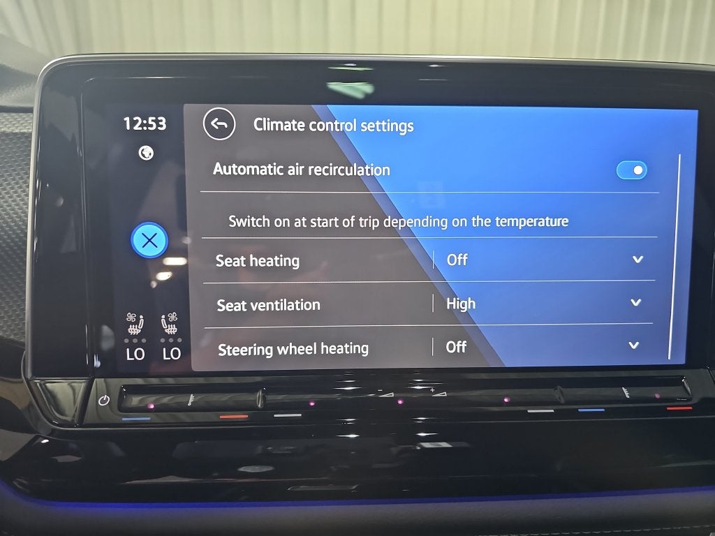 2026 Volkswagen Atlas Cross Sport SEL Premium R-Line