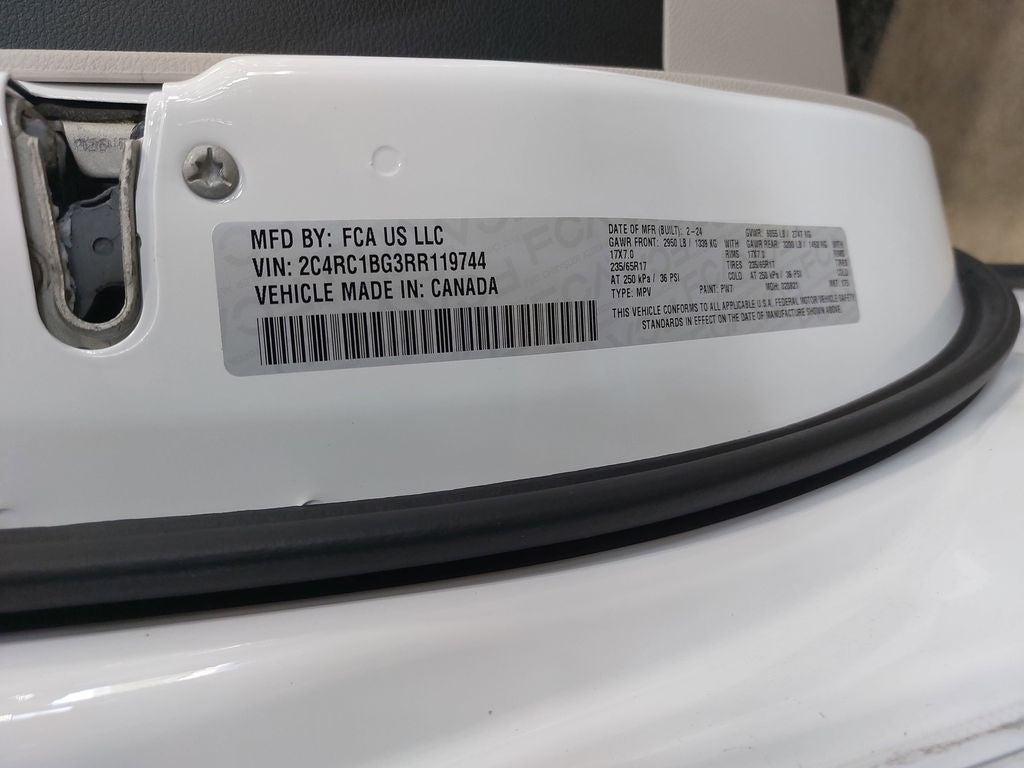 2024 Chrysler Pacifica Touring L