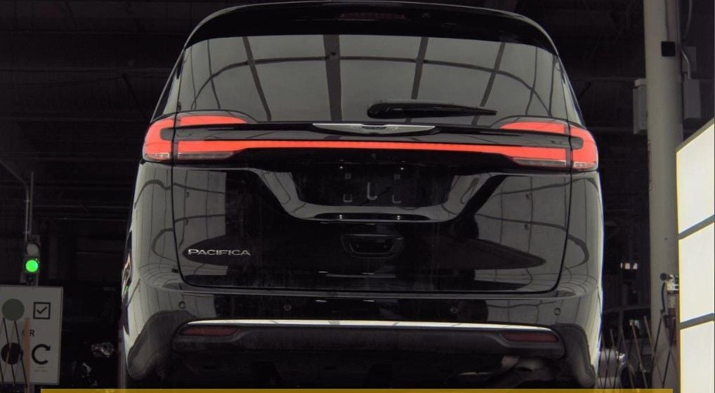 2024 Chrysler Pacifica Touring L