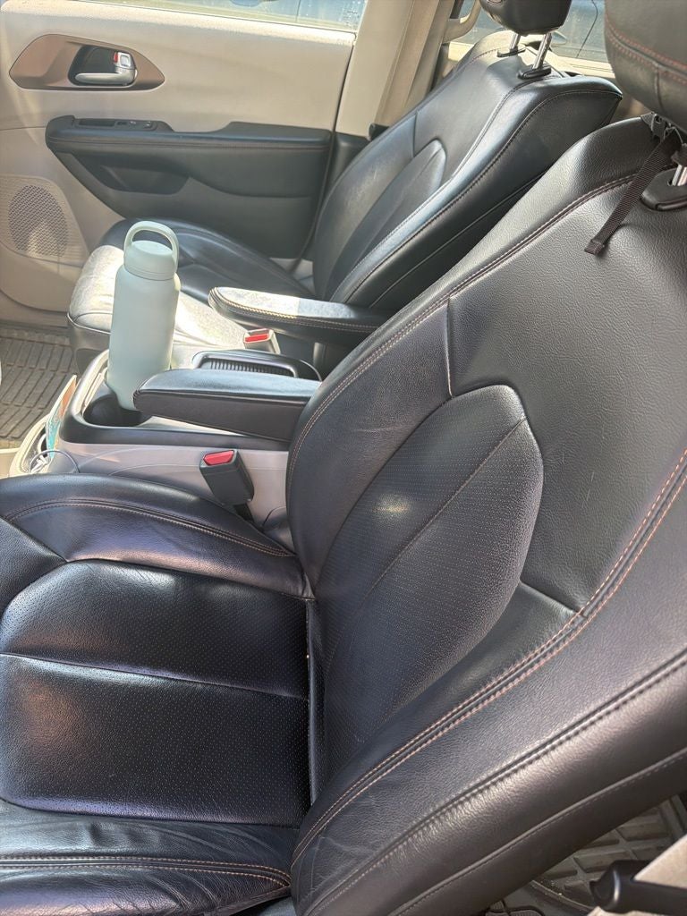 2017 Chrysler Pacifica Touring L Plus