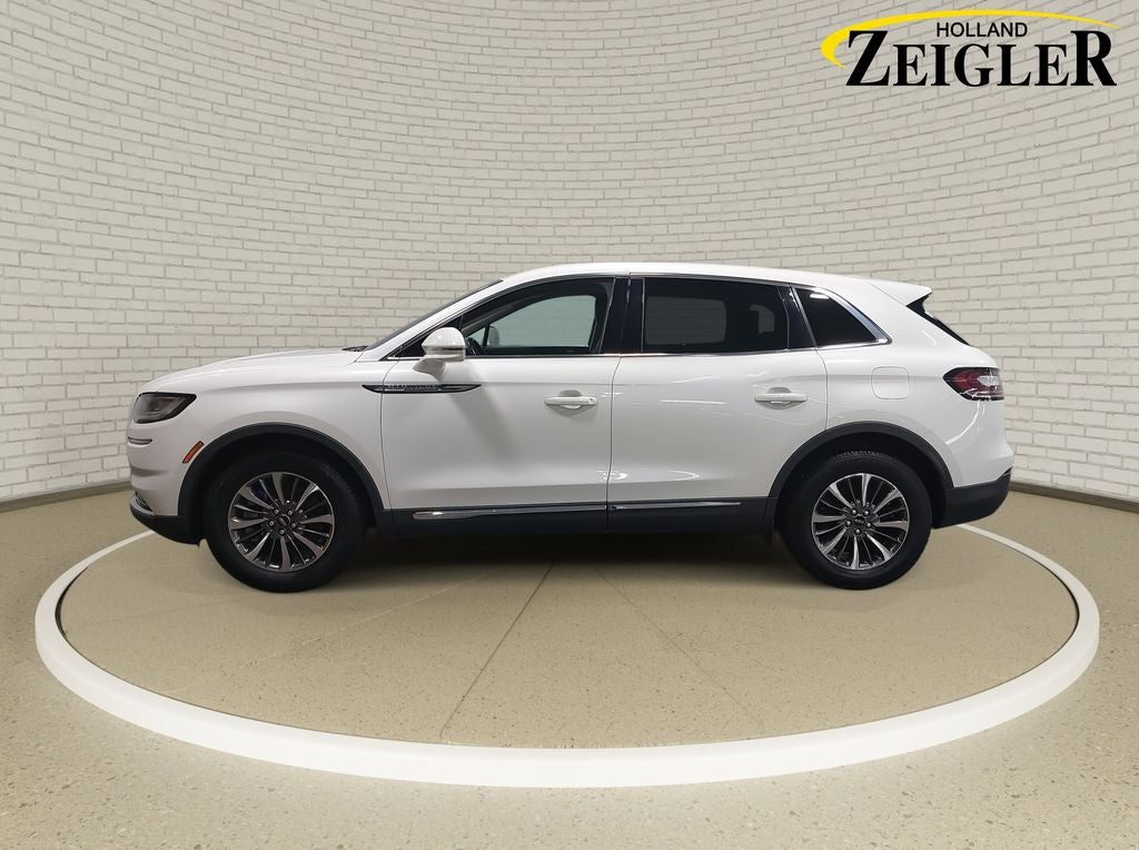 2023 Lincoln Nautilus Standard