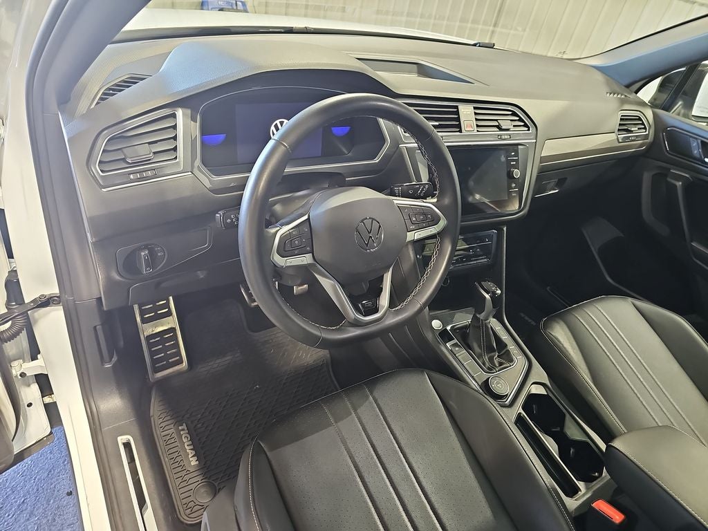 2023 Volkswagen Tiguan 2.0T SE R-Line Black