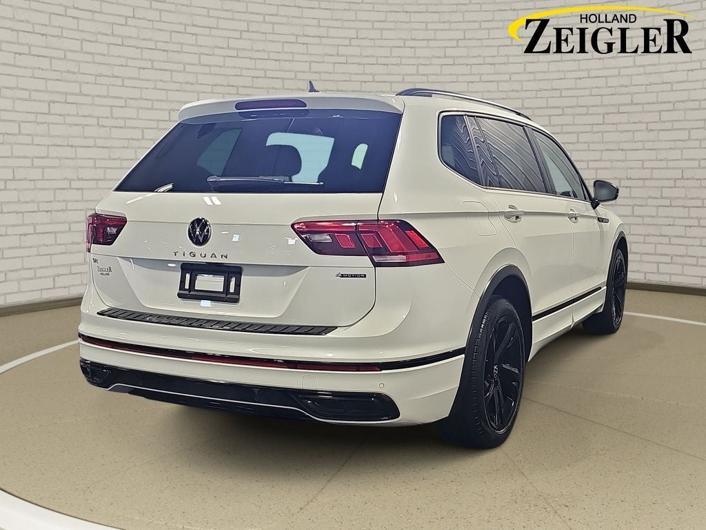 2023 Volkswagen Tiguan 2.0T SE R-Line Black