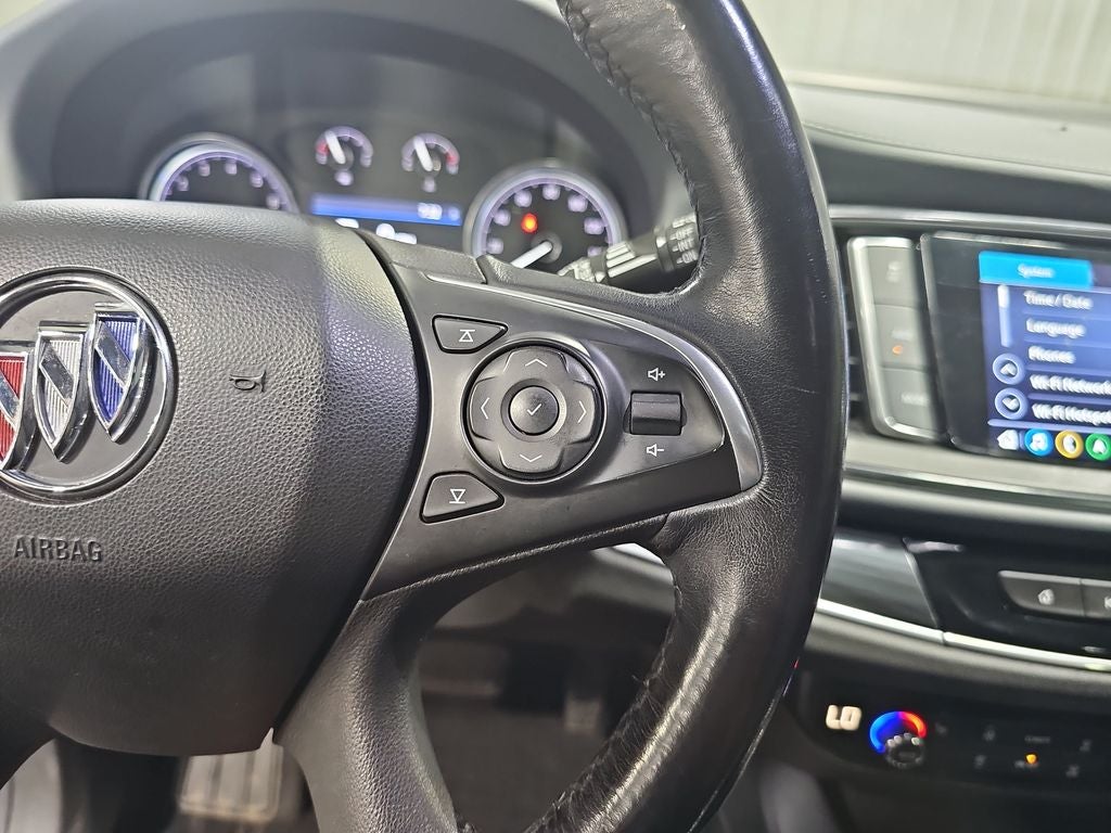 2021 Buick Enclave Essence