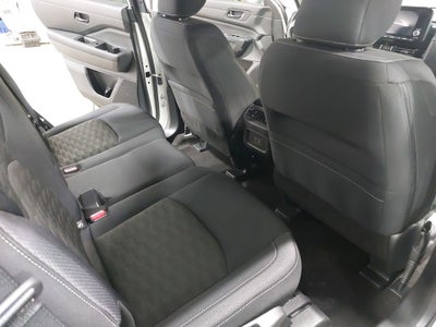 2023 Nissan Pathfinder SV