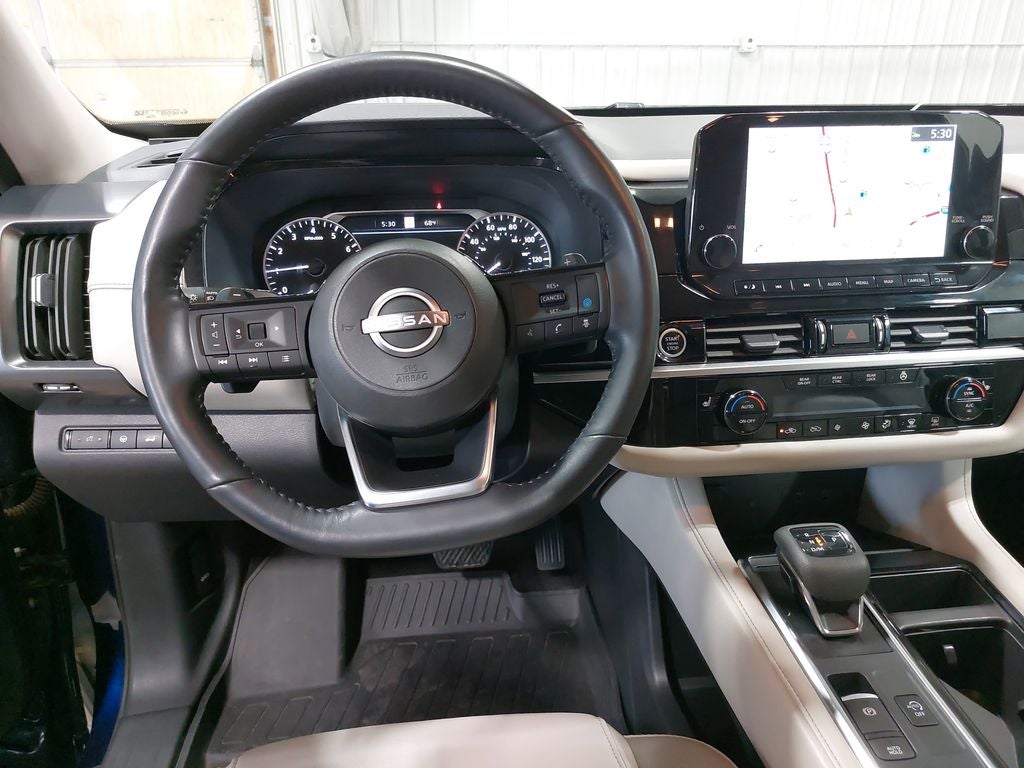 2023 Nissan Pathfinder SL