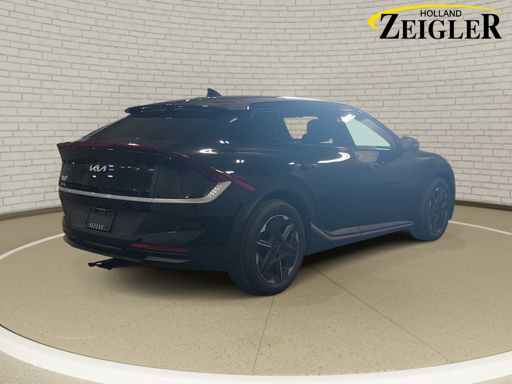 2025 Kia EV6 Light