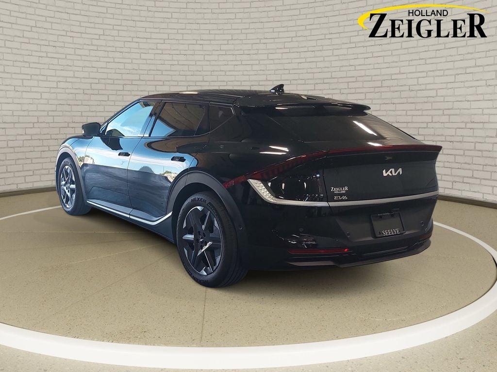 2025 Kia EV6 Light