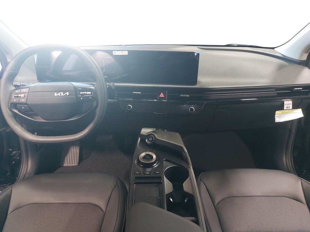 2025 Kia EV6 Light