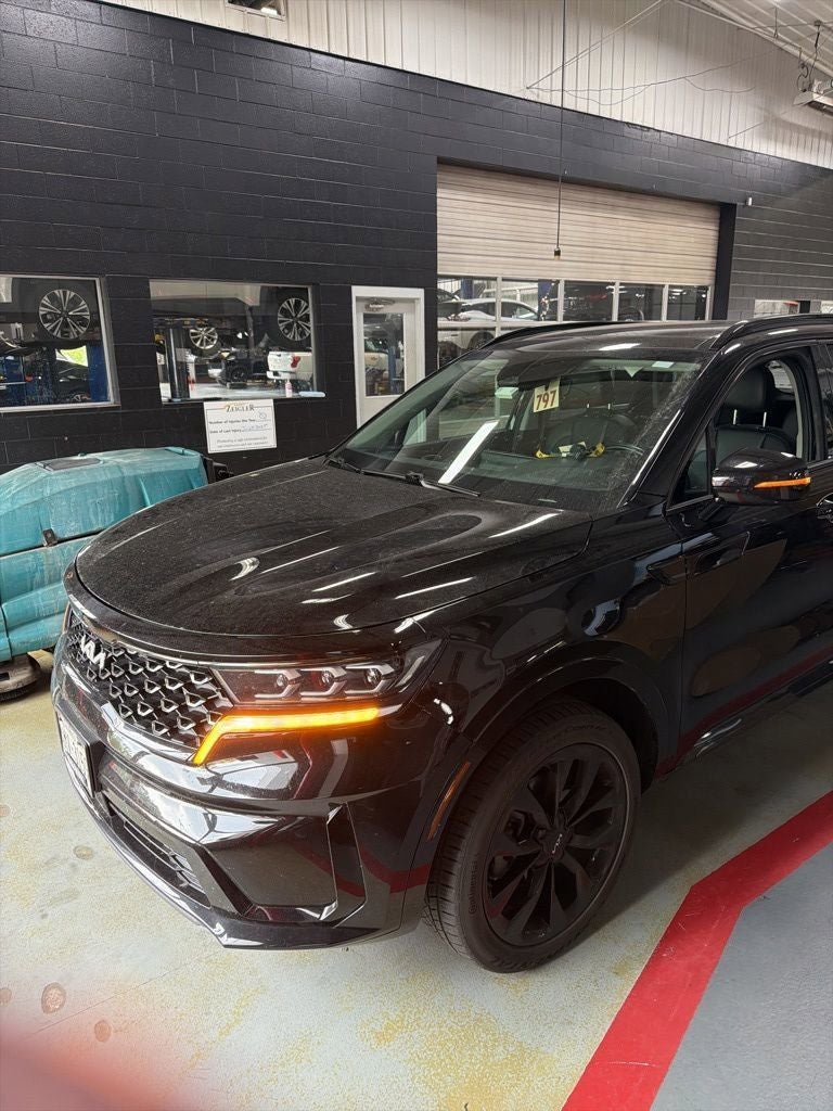 2022 Kia Sorento SX