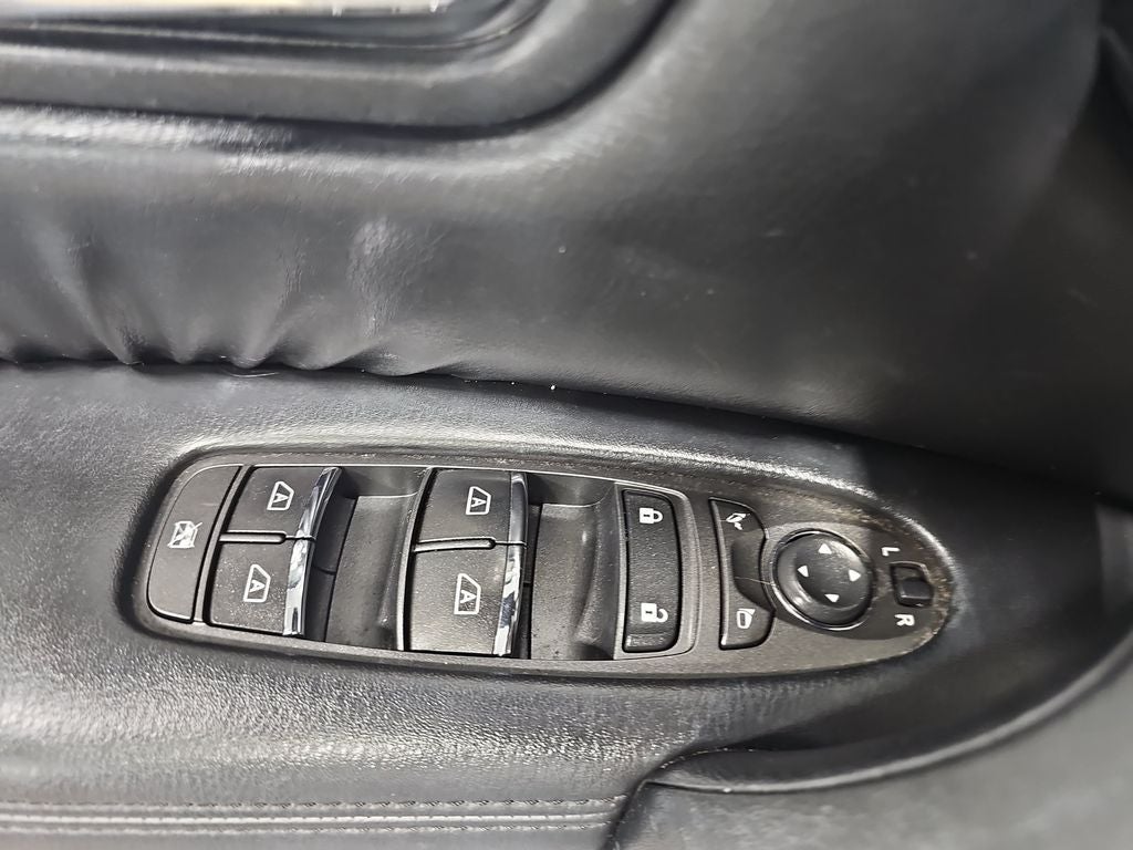 2023 Nissan Armada SV