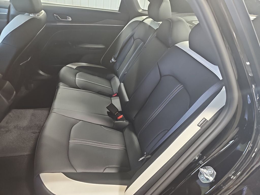 2026 Kia K5 GT-Line - Photo 13