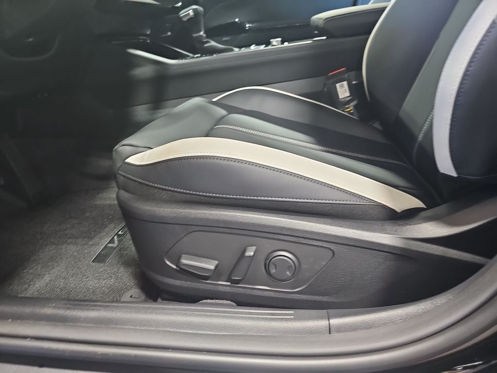 2026 Kia K5 GT-Line - Photo 30