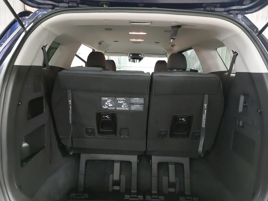 2023 Kia Carnival LX
