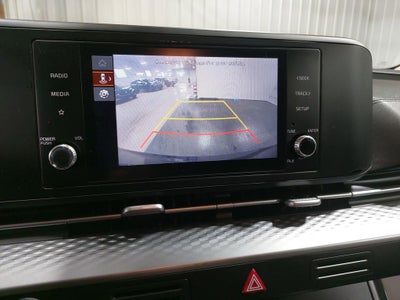 2023 Kia Carnival LX