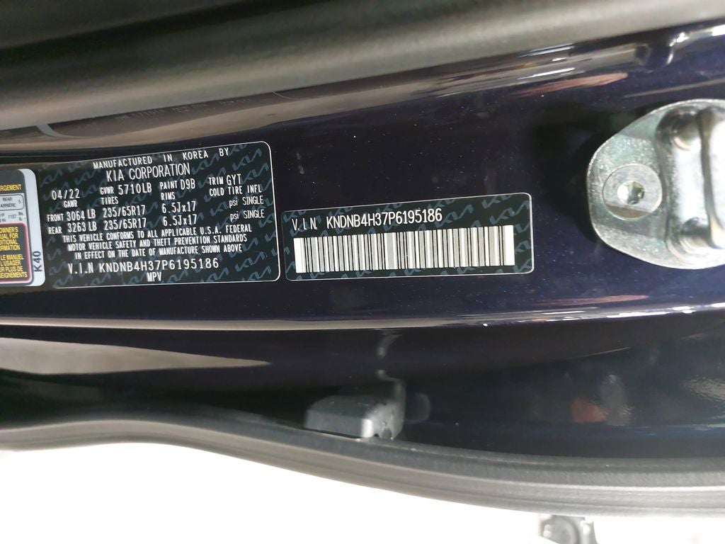 2023 Kia Carnival LX