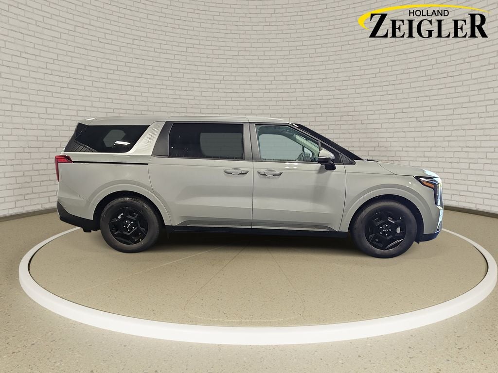 2027 Kia Carnival LXS