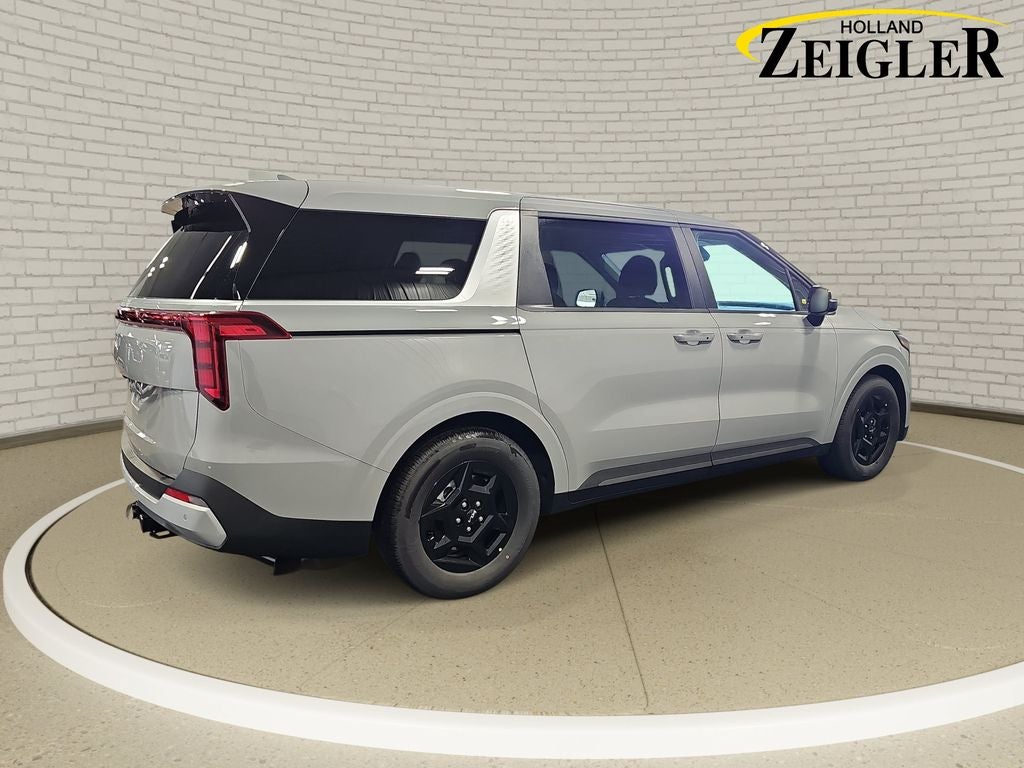 2027 Kia Carnival LXS