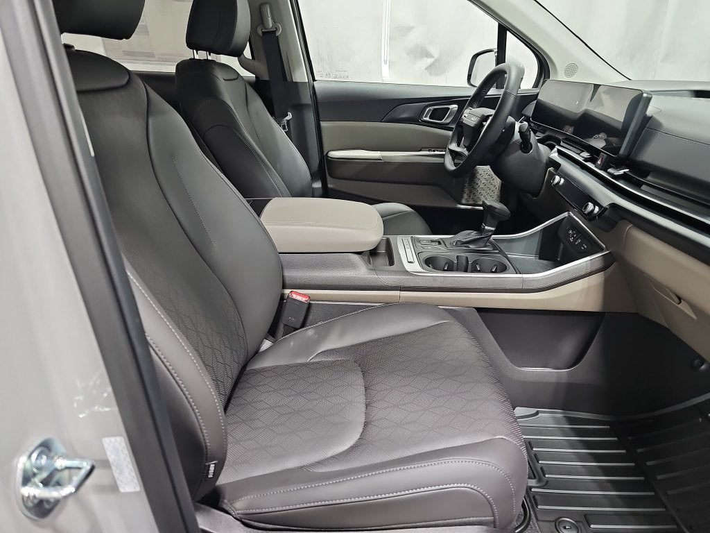 2027 Kia Carnival LXS