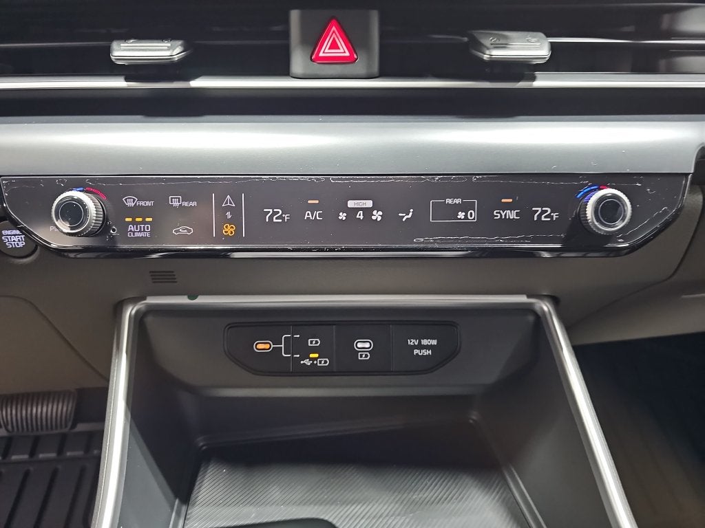 2027 Kia Carnival LXS
