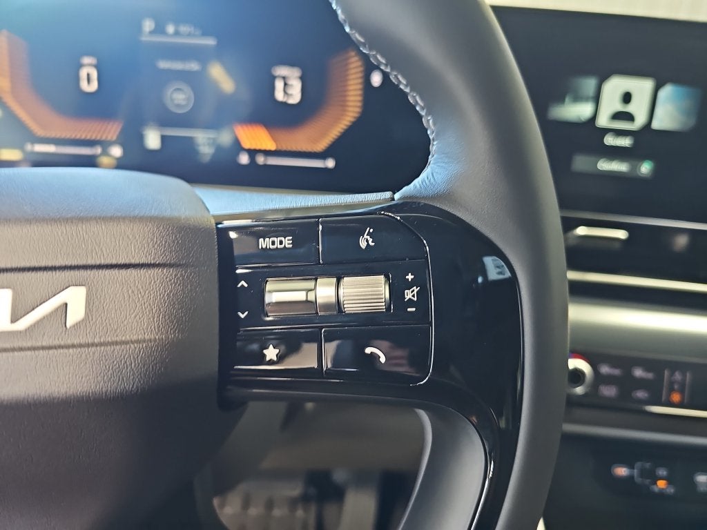 2027 Kia Carnival LXS