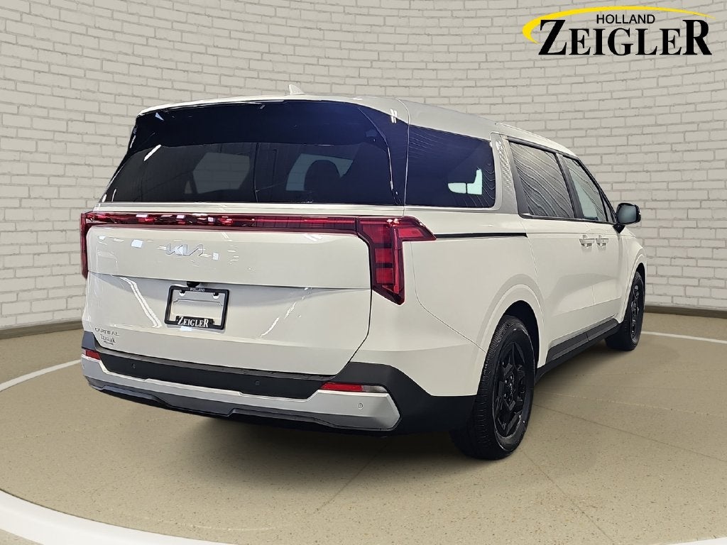 2027 Kia Carnival LXS