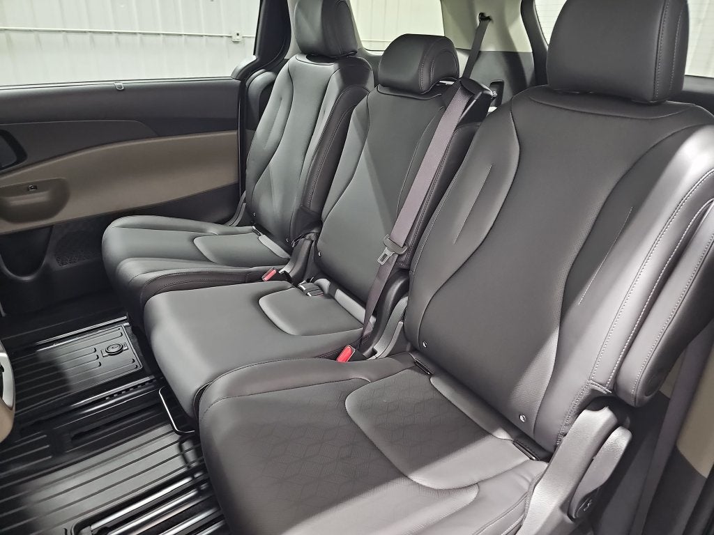 2027 Kia Carnival EX