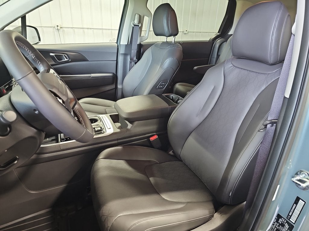 2027 Kia Carnival EX