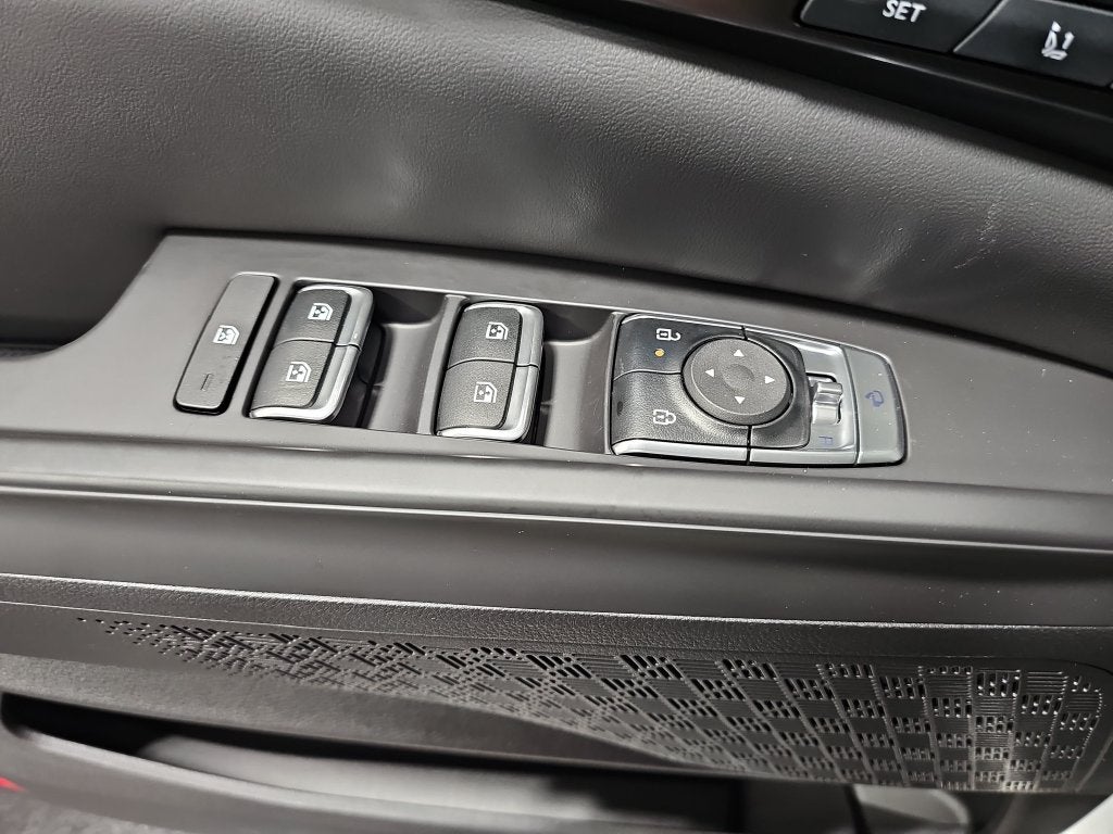 2027 Kia Carnival EX