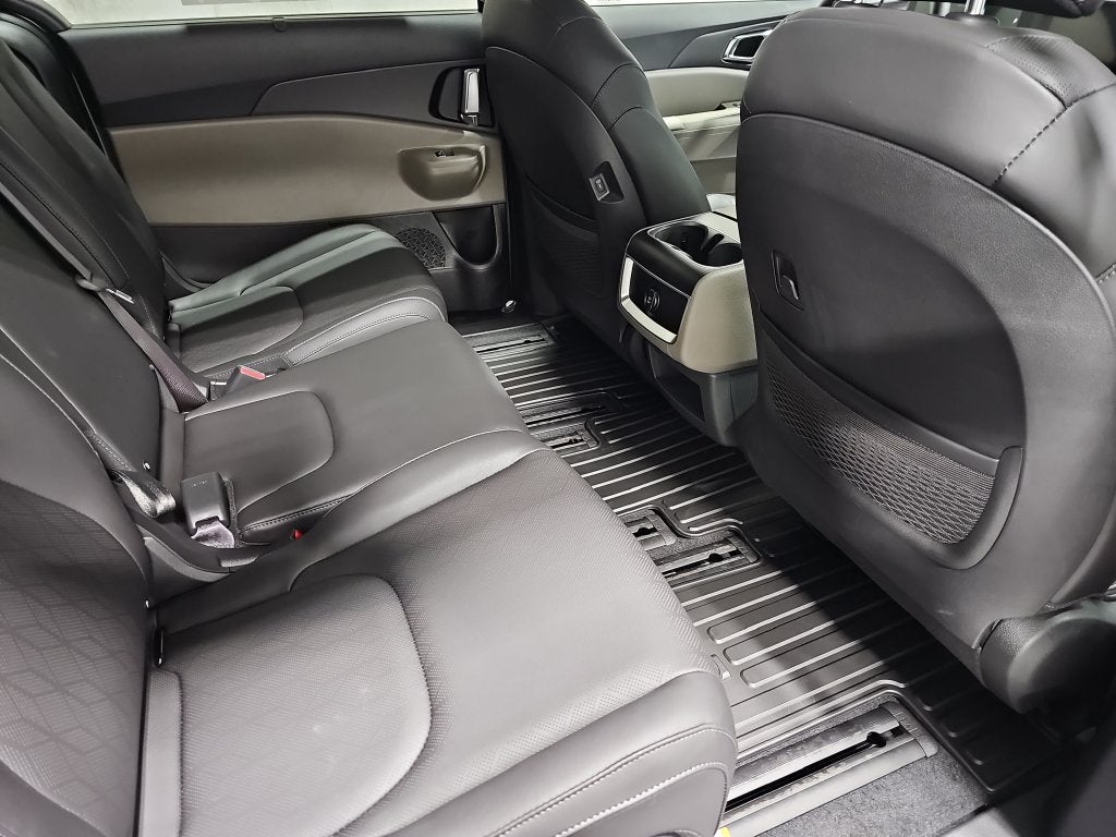2027 Kia Carnival Hybrid EX