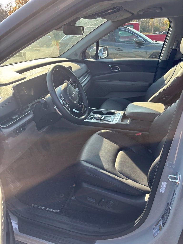 2025 Kia Carnival Hybrid EX