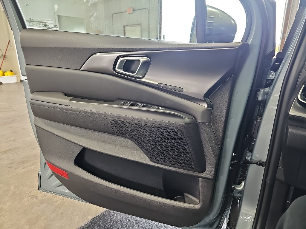 2027 Kia Carnival Hybrid EX