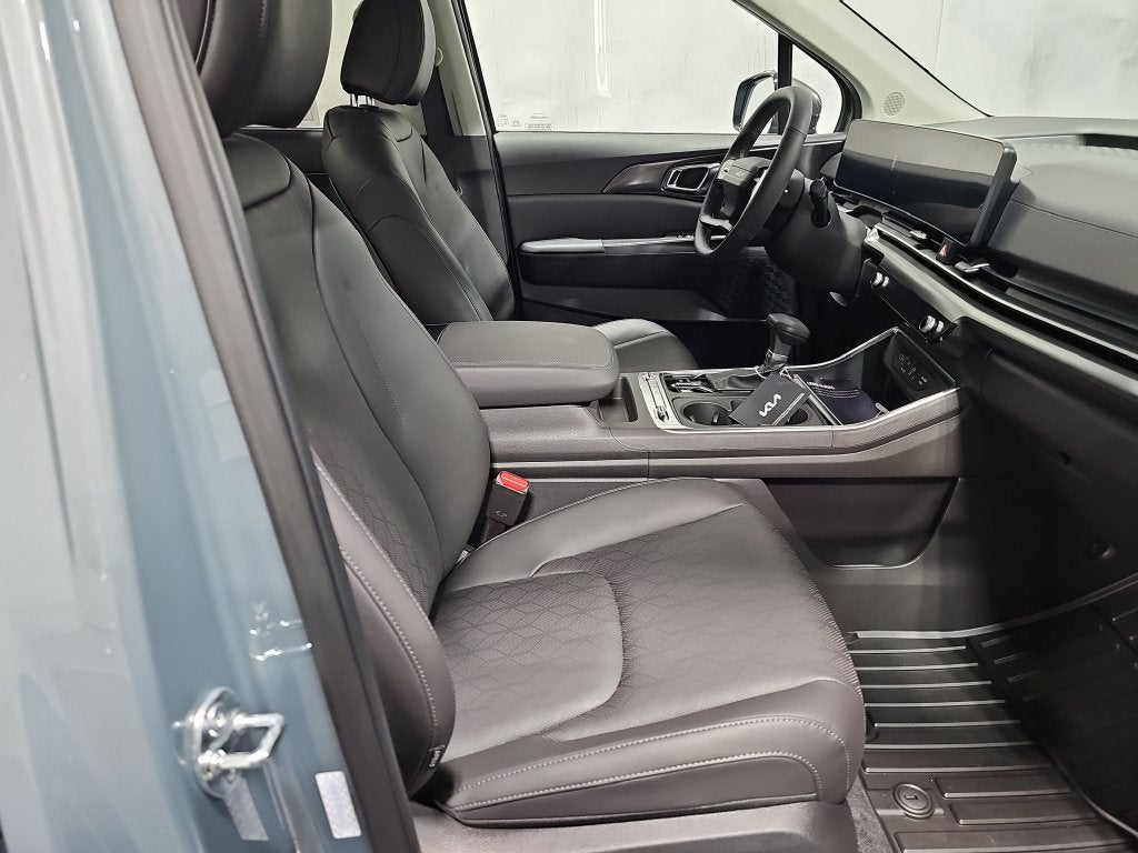 2027 Kia Carnival SX