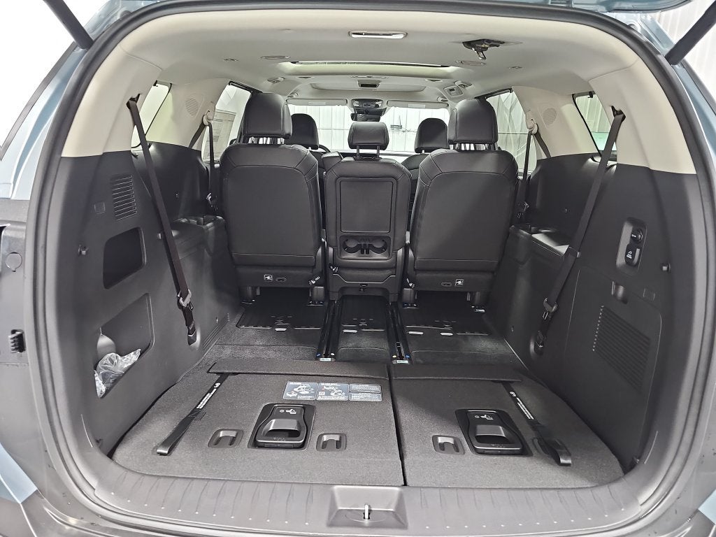 2027 Kia Carnival SX