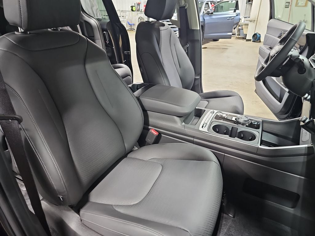 2027 Kia Carnival Hybrid SX Prestige