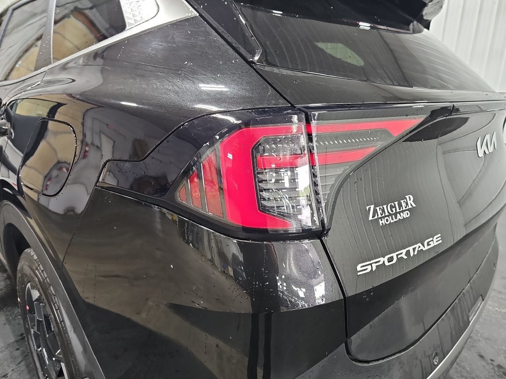 2027 Kia Sportage Hybrid EX
