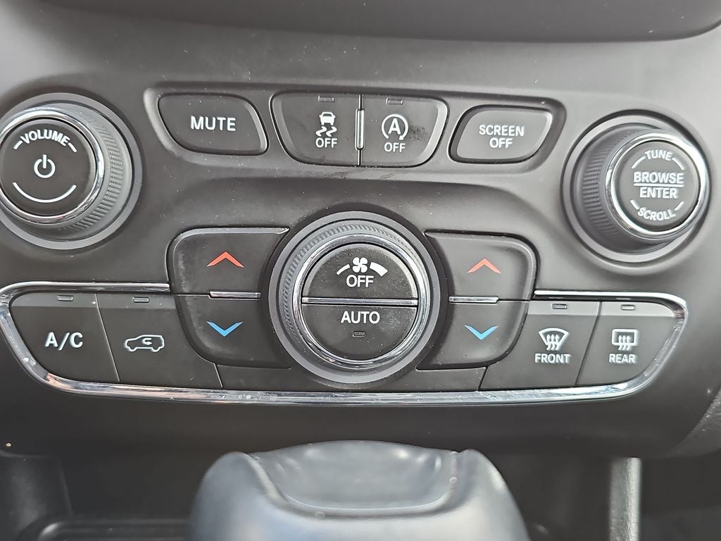 2022 Jeep Cherokee Trailhawk