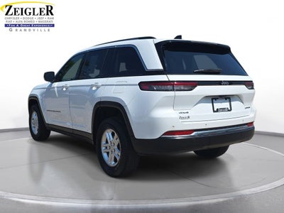 2022 Jeep Grand Cherokee Laredo