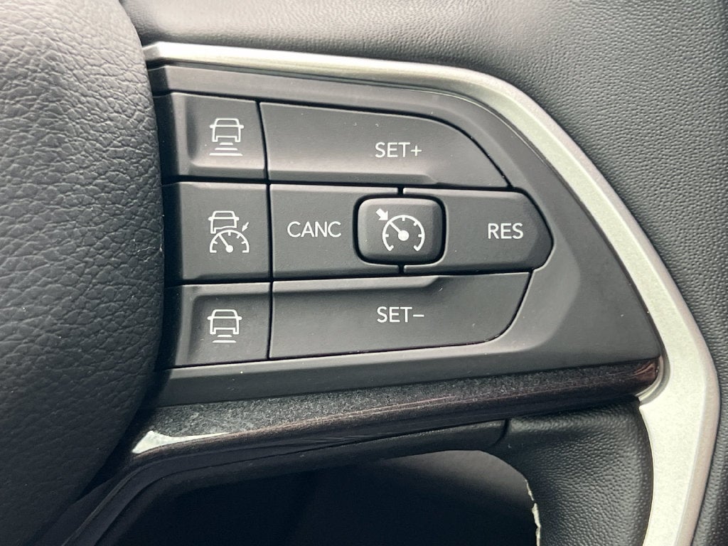 2022 Jeep Grand Cherokee Altitude