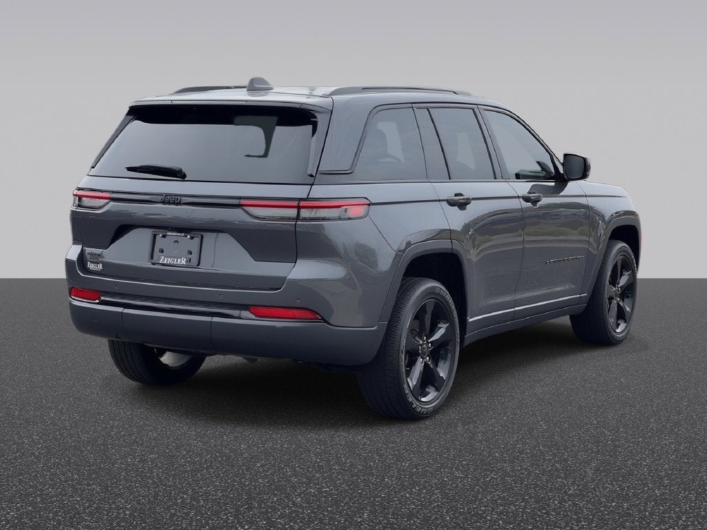 2022 Jeep Grand Cherokee Altitude