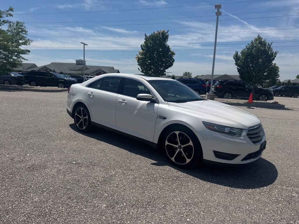 2015 Ford Taurus SEL