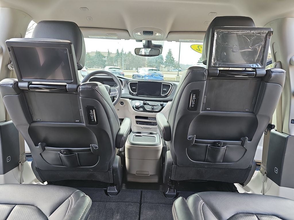 2022 Chrysler Pacifica Touring L AWD