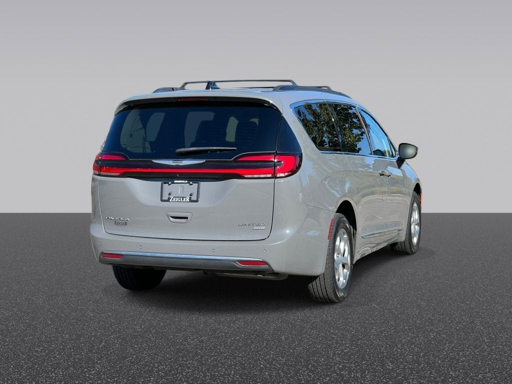 2023 Chrysler Pacifica Limited AWD
