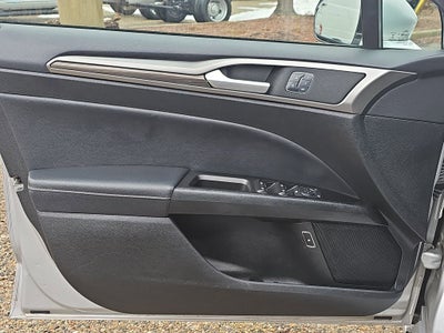 2017 Ford Fusion Energi SE Luxury